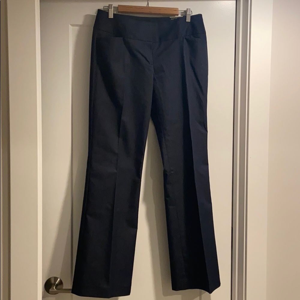 Woman’s Express flare low rise jeans - NEW SIZE 8R